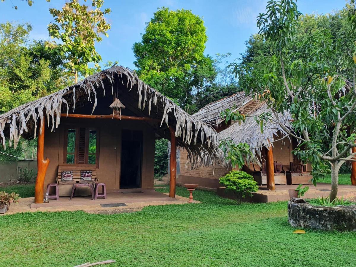 Hasthi Safari Cottage Udawalawe Exterior photo