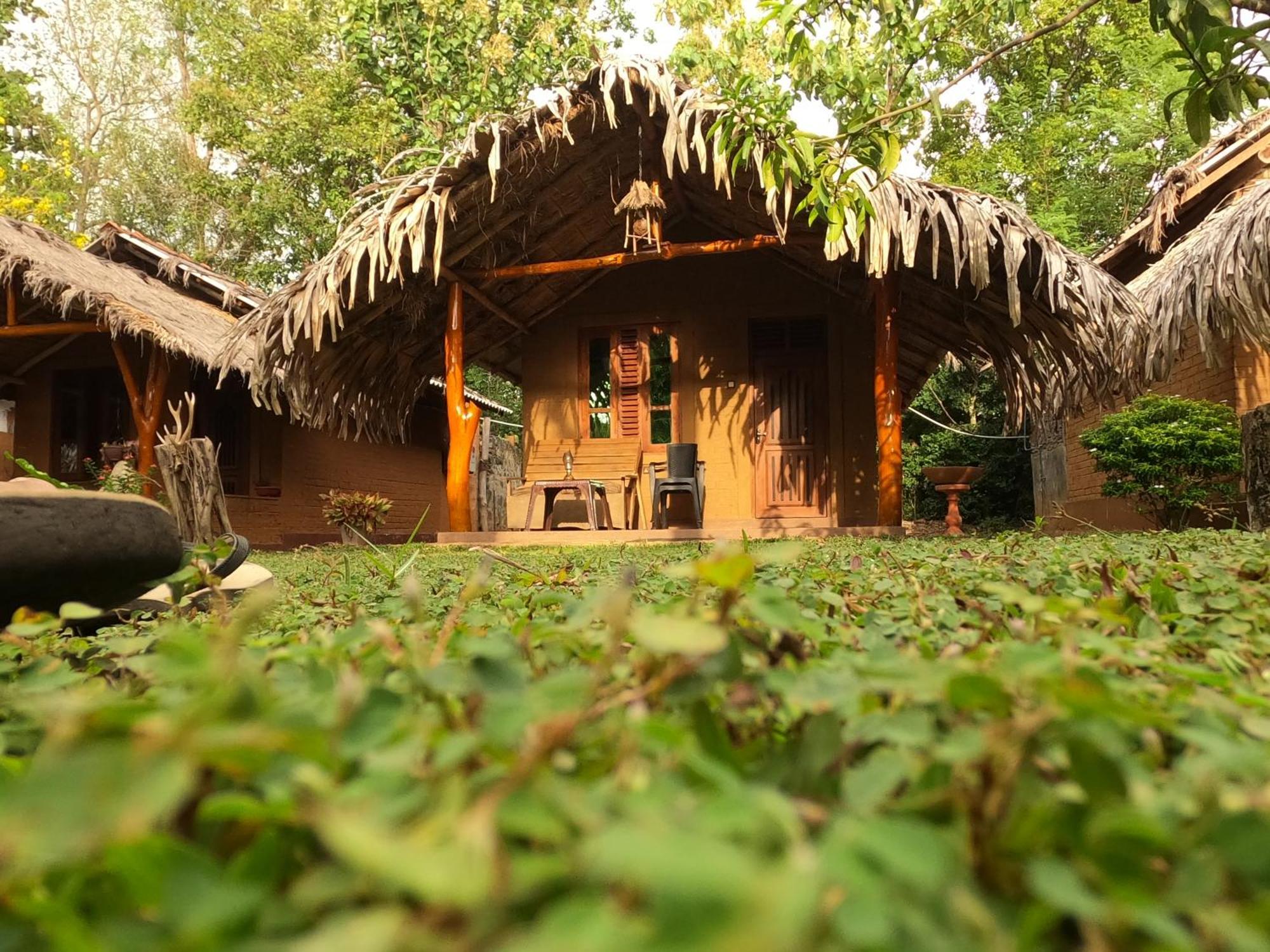Hasthi Safari Cottage Udawalawe Exterior photo